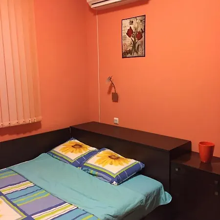 Orange * Varna