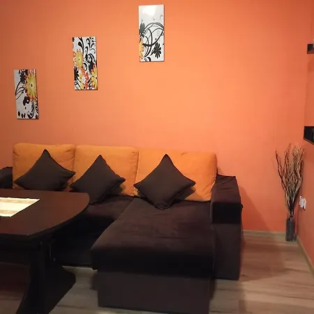 Orange Varna